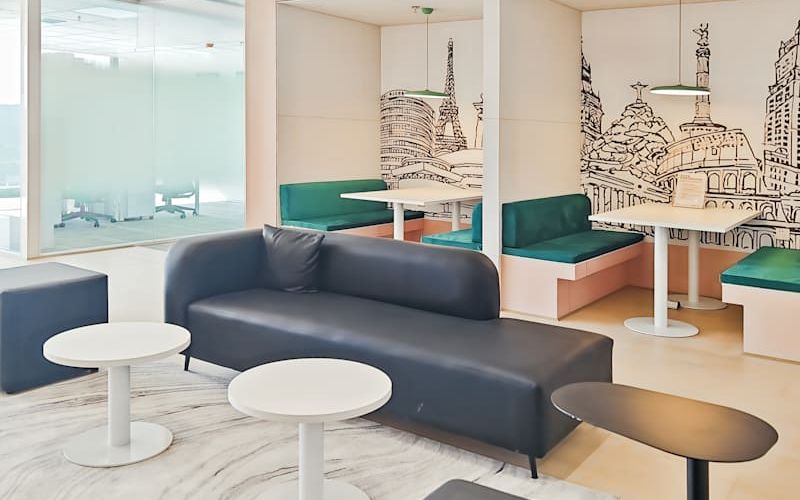 230 Metres South Of The Intersection, Shangrao Image 1