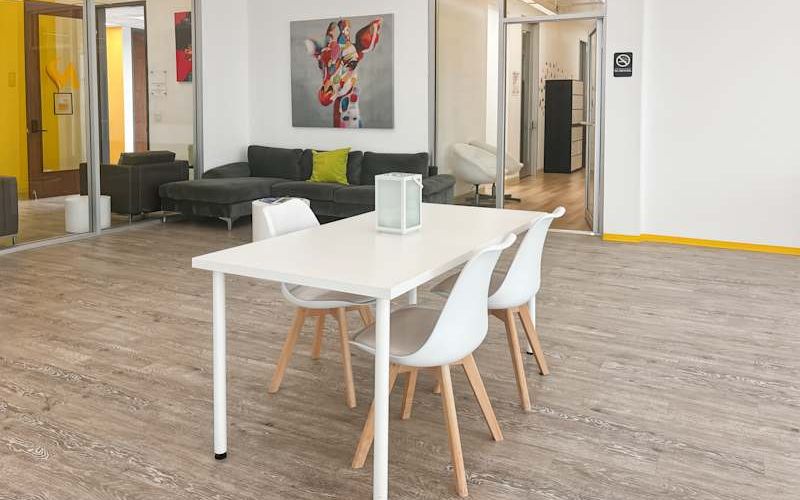 8990 Kirby Dr, Houston Image 7