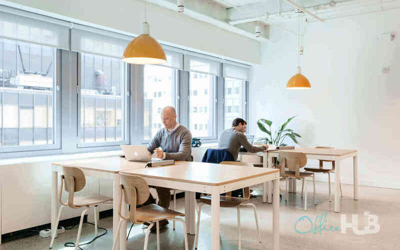 880 3rd Avenue, New York Image 1