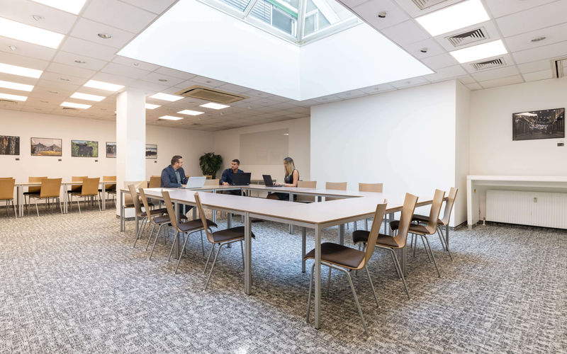 24 Simmeringer Hauptstrasse, Vienna Image 3