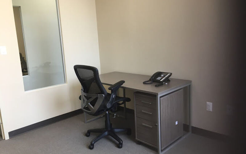 125 Michael Drive, Syosset Image 4