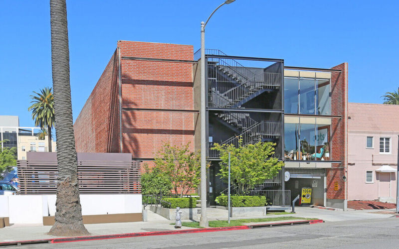 113 N San Vicente Blvd, Beverly Hills Image 7