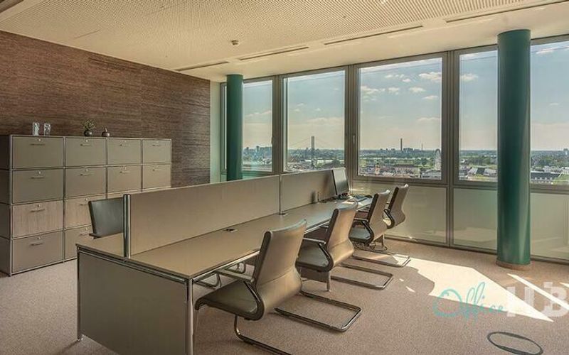 1 Dreischeibenhaus, Dusseldorf Image 3