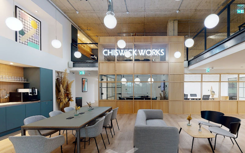 100 Bollo Lane, London Image 7