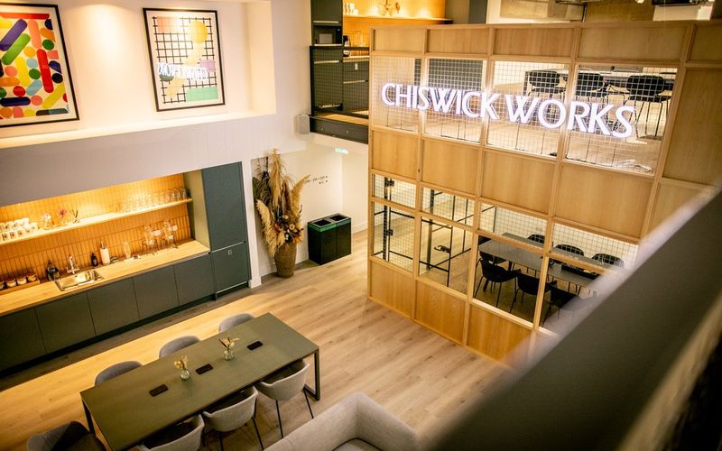 100 Bollo Lane, London Image 3