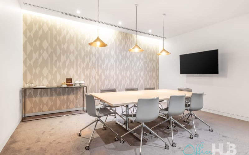 8 St James's Square, London Image 1