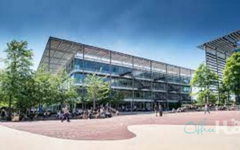 566 Chiswick High Street, London Image 10