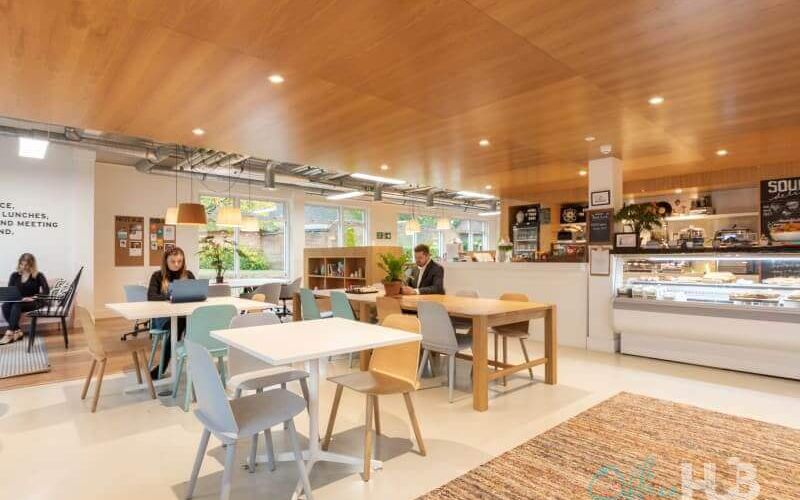 Chalfont Park Chalfont St Peter, Gerrards Cross Image 5