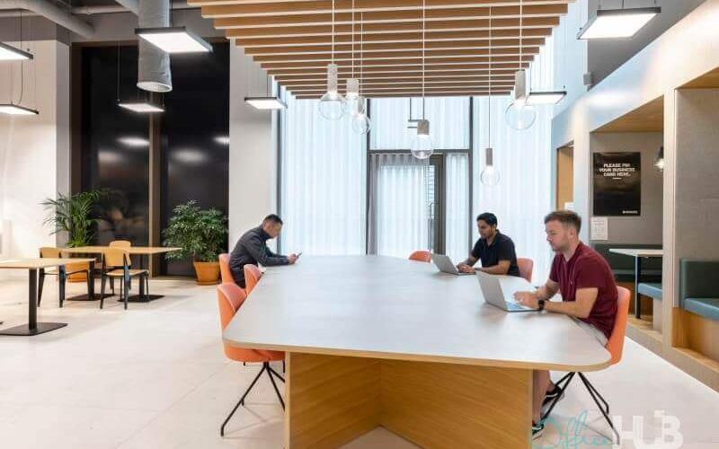 100 Avebury Boulevard, Milton Keynes Image 1