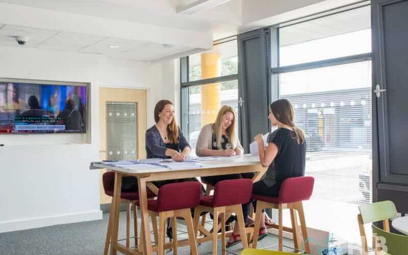 68 Terminus Rd, Chichester Image 1