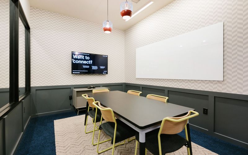 3340 Peachtree Rd Ne, Atlanta Image 1