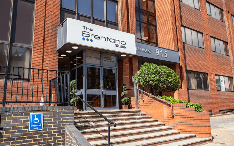 915 High Road, Finchley Image 10