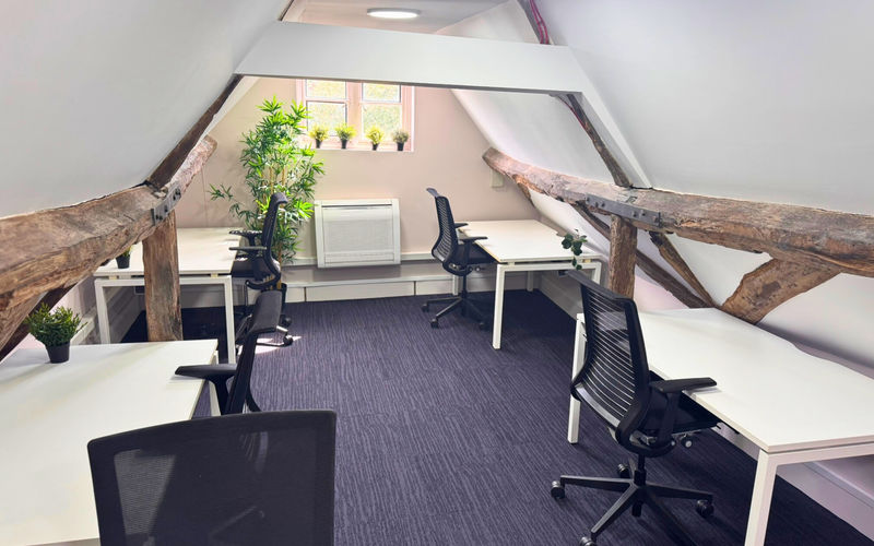 Cornerhall, Hemel Hempstead Herts Image 9