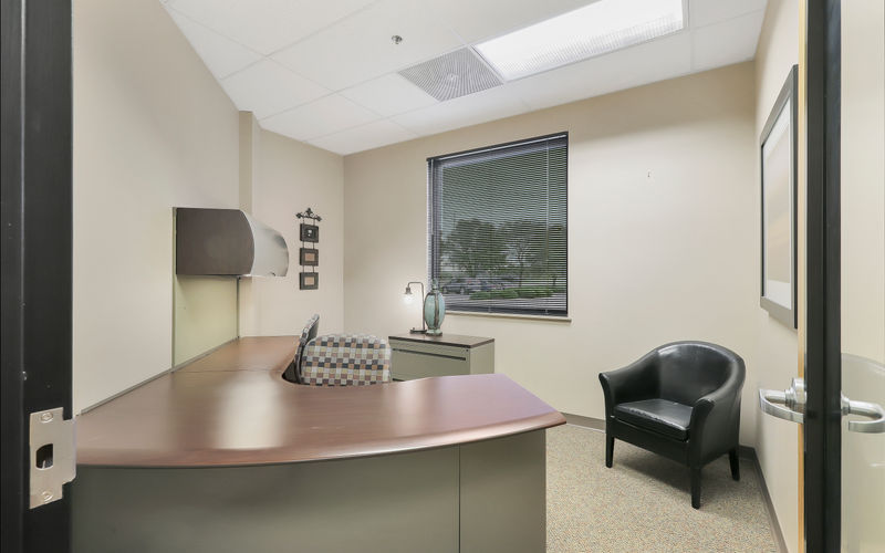 691 Trade Center Blvd, Chesterfield Image 1