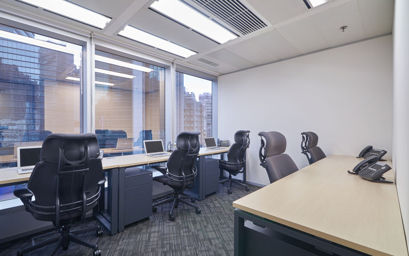 136 Des Voeux Road Central Central, Hong Kong Island Image 1
