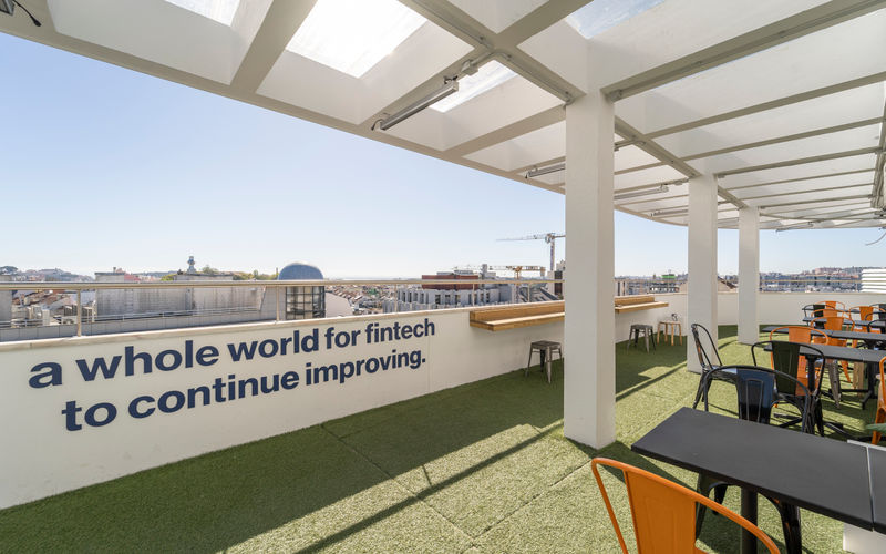 12 Avenida Duque De Loule, Lisbon Image 5