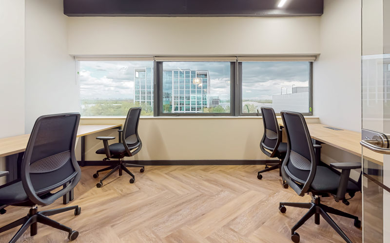 Elder Gate, Milton Keynes Image 6