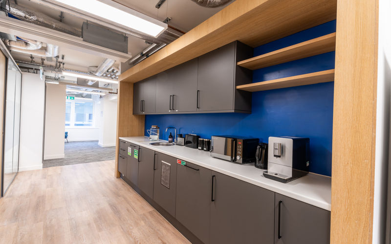 33 Cavendish Square, London Image 8