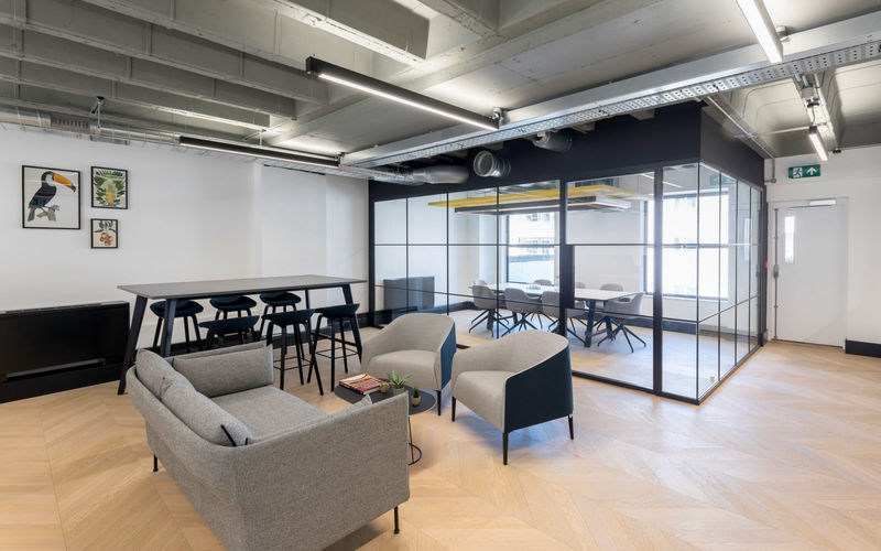 43 Eagle Street, London Image 1