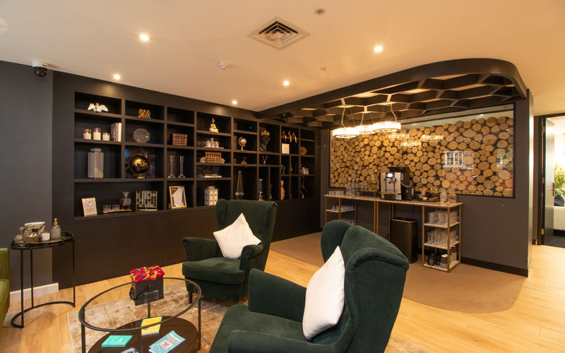 5 Jewry Street, Tower Image 1