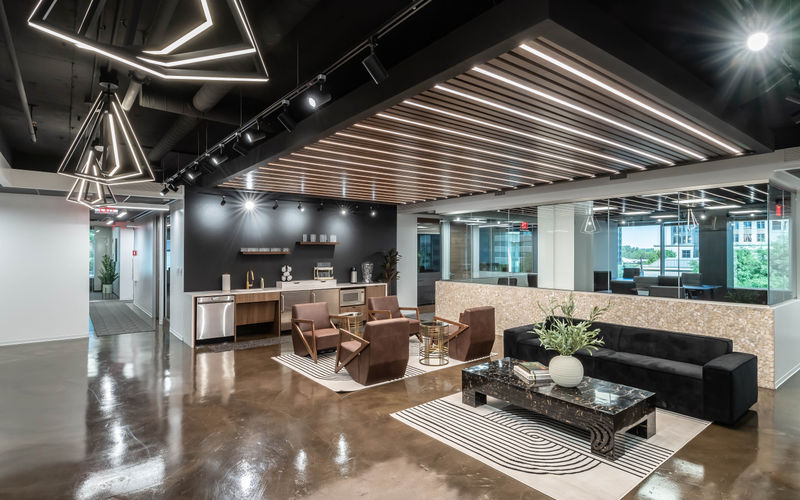 3379 Peachtree Rd Ne, Atlanta Image 2