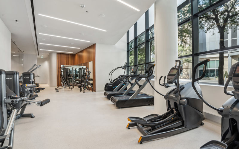 3090 Nowitzki Way, Dallas Image 5