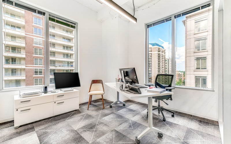 4075 Wilson Blvd, Arlington Image 1