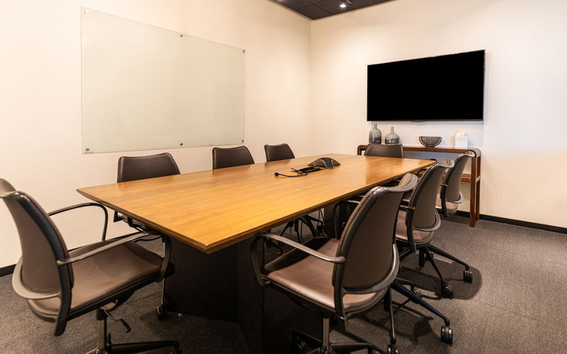 909 Davis Street, Evanston Image 10