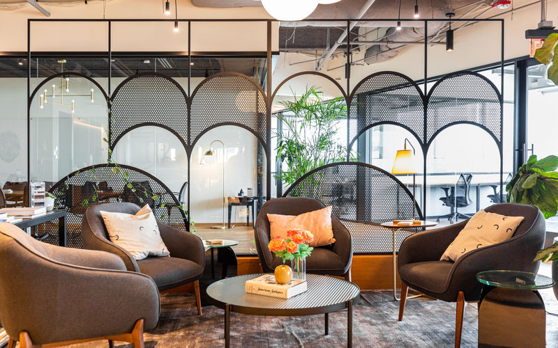 909 Davis Street, Evanston Image 11