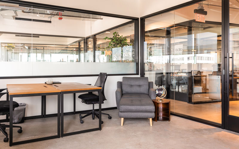 909 Davis Street, Evanston Image 13