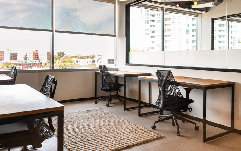 909 Davis Street, Evanston Image 6