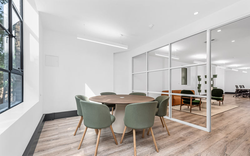 5 Ireland Yard, London Image 1