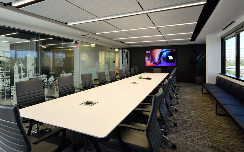 570 Lake Cook Road, Deerfield Image 5