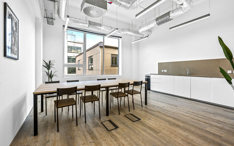 120 Camden High Street, Greater London Image 2