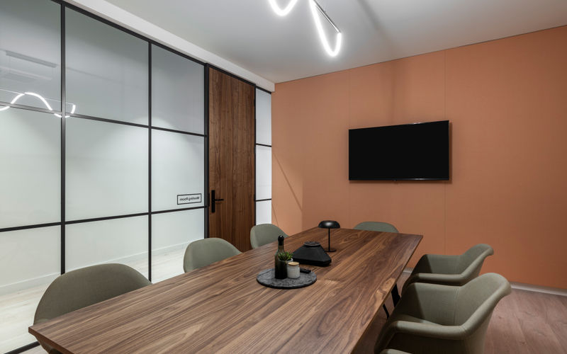 22 Ash Ave, London Image 9