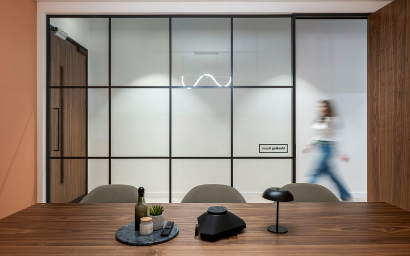 22 Ash Ave, London Image 5