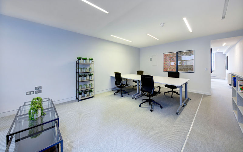 244 Vauxhall Bridge Road, Greater London Image 3