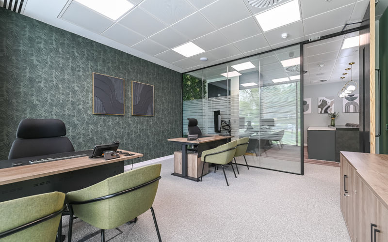 Wellington Way, Surrey Image 2