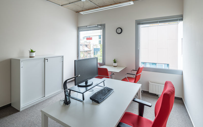 Kacsa Utca, Budapest Image 4