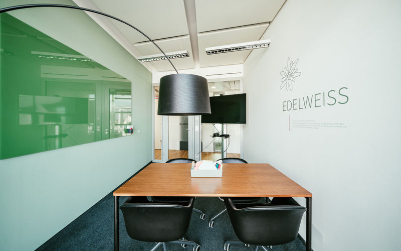 12 Theresienhöhe, München Image 3