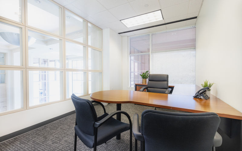 6565 Americas Parkway Ne, Albuquerque, 1 DESK 6565 Americas Parkway Ne, Albuquerque Image 1
