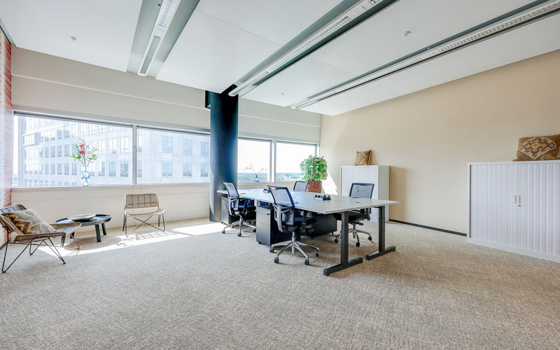 99-197 De Entree, Amsterdam Image 2