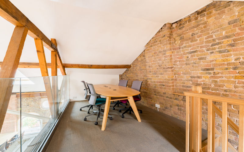 13 - 15 Dock Street, London Image 1