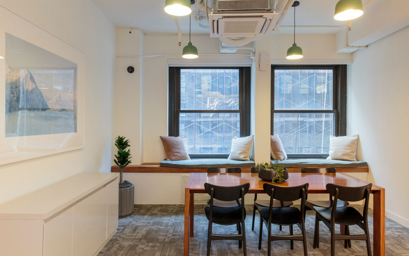 251 West 30th Street, New York Image 1