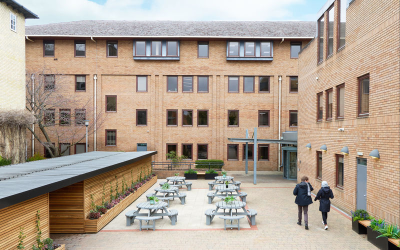 9 Hills Road, Cambridge Image 22