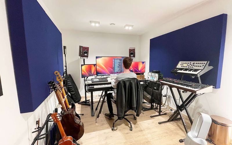 679 High Road, Leyton Image 2