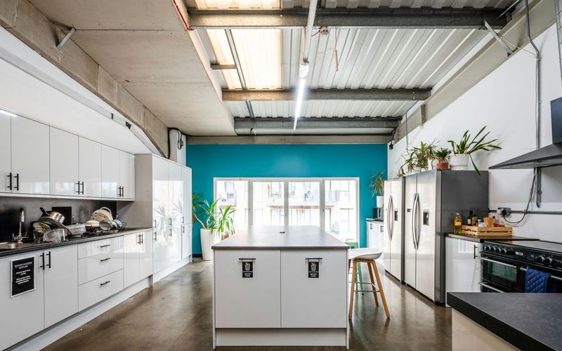 5 Hancock Road, BOW Image 3