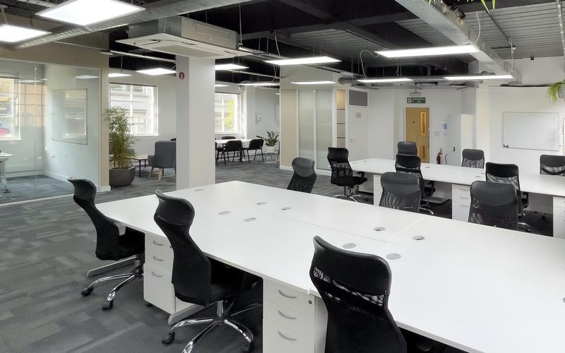 2 Bath Place, Greater London Image 1