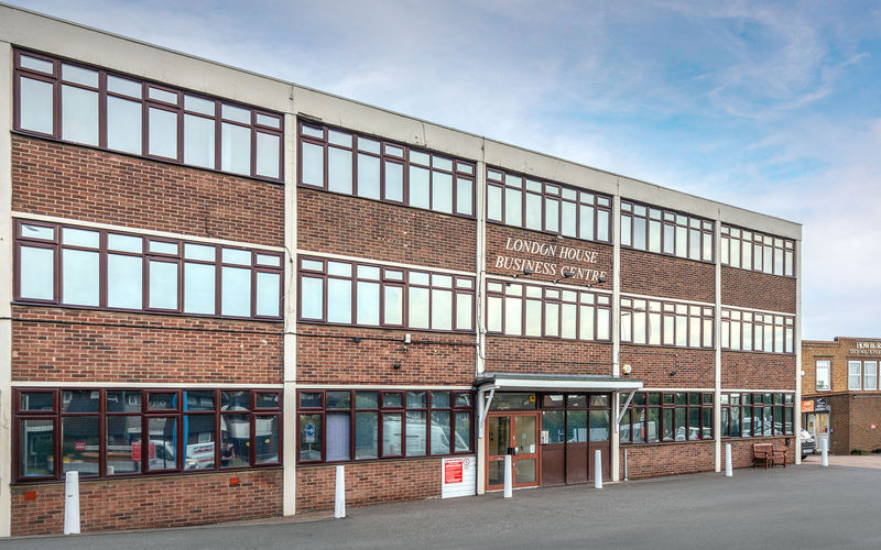 Thames Road, Crayford, 10 DESKS Thames Road, Crayford Image 1