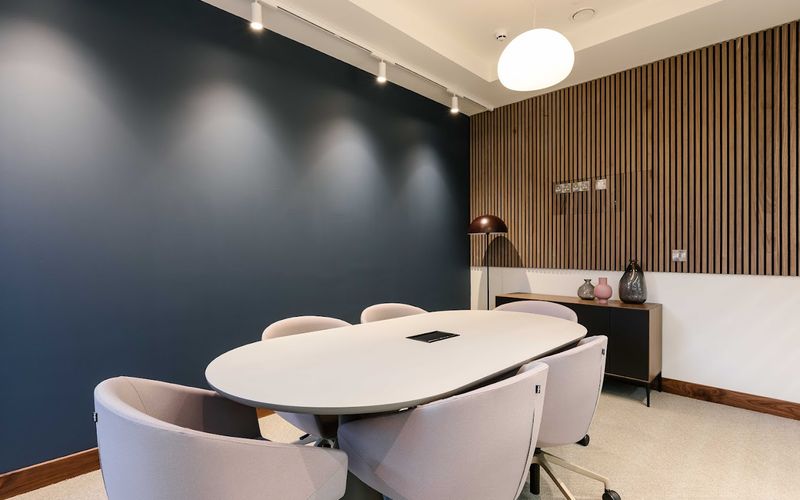 24-26 Arthur Street, Belfast Image 4